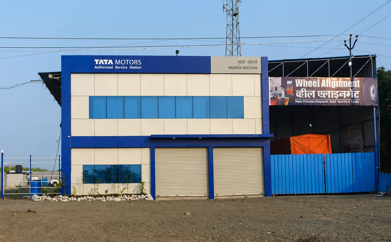 Moosa Motors workshop service area